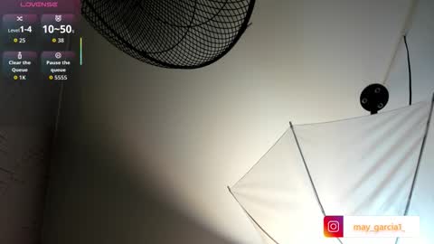 MAY online show from October 23, 2025, 9:46 pm