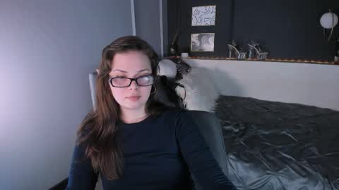 Maya online show from April 2, 2026, 2:15 pm