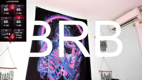 Snapshot of maya__fox chatting on February 13, 2025, 3:50 am OF mayitta19 online show from February 13, 2025, 3:50 am