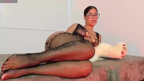 OF mayitta19 online show from July 28, 2026, 8:52 pm