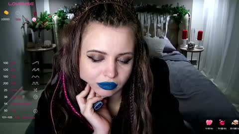 Maya Mils online show from December 21, 2024, 7:24 am