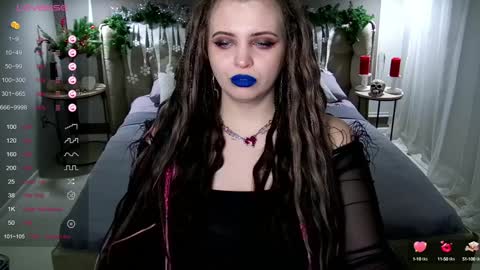 Maya Mils online show from December 22, 2024, 1:23 am