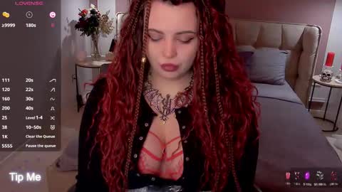 Maya Mils online show from February 1, 2026, 1:04 am