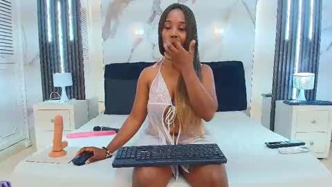 M A Y A  B A K E R online show from December 3, 2025, 9:35 pm