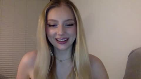 mayaflirt online show from March 1, 2026, 4:42 pm