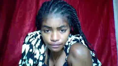 Snapshot of mayajadorelie chatting on October 26, 2025, 1:44 am charlesia online show from October 26, 2025, 1:44 am