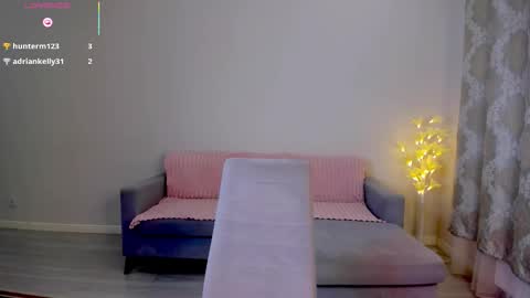 Mia online show from February 14, 2026, 2:03 pm