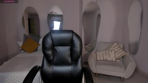 Maya online show from February 2, 2026, 4:44 am