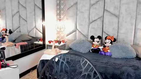 Nicolle Ruselle   Hello my lovely  schedule for great fun from  630 am and end 800 pm Colombian time I wait for you online show from October 13, 2025, 1:00 pm