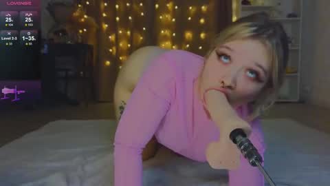 Maya  online show from March 11, 2025, 2:10 am