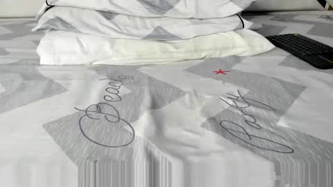 Maybelline69 online show from October 21, 2025, 8:53 pm