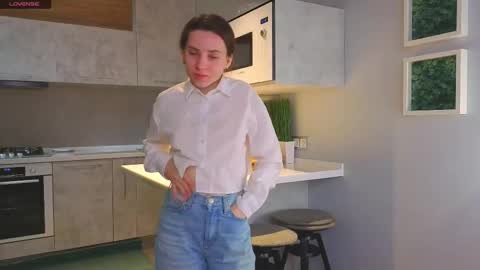 Snapshot of maydacarls chatting on October 9, 2025, 4:10 am My name Casey online show from October 9, 2025, 4:10 am