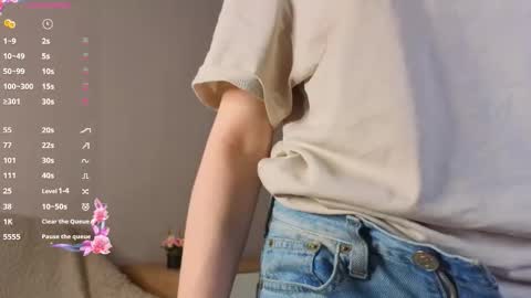 Snapshot of maydacarls chatting on October 27, 2025, 4:49 am My name Casey online show from October 27, 2025, 4:49 am