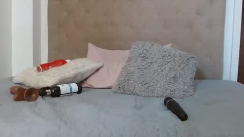 Snapshot of maydivaxox chatting on November 9, 2025, 7:45 pm MAYA online show from November 9, 2025, 7:45 pm