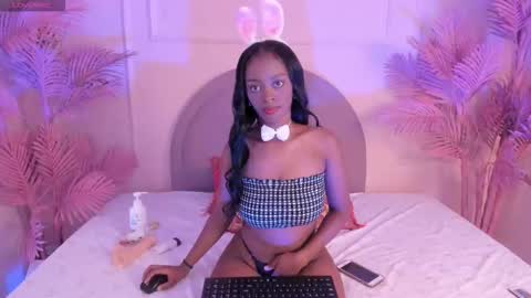 mayevanss online show from October 11, 2025, 4:01 am