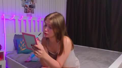 Ann online show from November 8, 2025, 7:12 pm