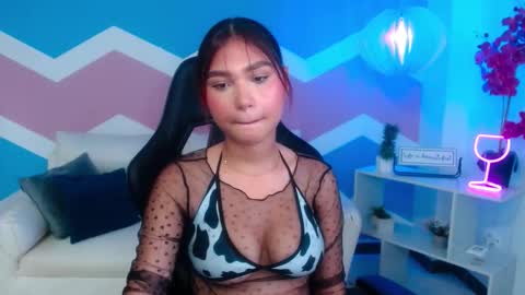 Snapshot of mayli_marie chatting on January 7, 2026, 11:40 pm mayli_marie online show from January 7, 2026, 11:40 pm