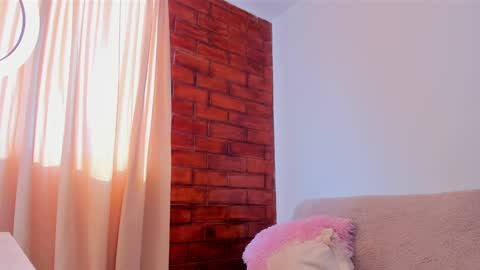 may online show from February 14, 2025, 1:29 pm