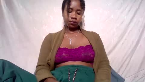 Snapshot of mayrah5 chatting on March 11, 2026, 6:08 am mayrah online show from March 11, 2026, 6:08 am