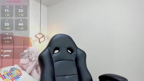 Snapshot of mayroberts chatting on January 20, 2025, 3:39 pm MAY online show from January 20, 2025, 3:39 pm