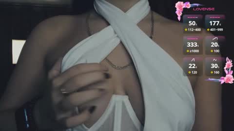 May online show from December 14, 2025, 3:39 pm