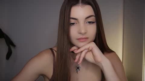 mayttease online show from November 19, 2025, 3:50 am