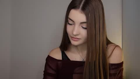 mayttease online show from November 22, 2025, 7:07 am