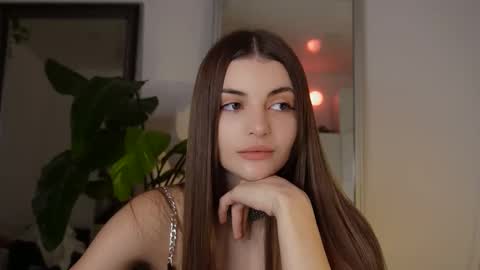 mayttease online show from December 4, 2025, 8:01 am