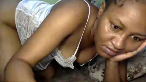 mayumi003 online show from November 10, 2025, 3:05 am