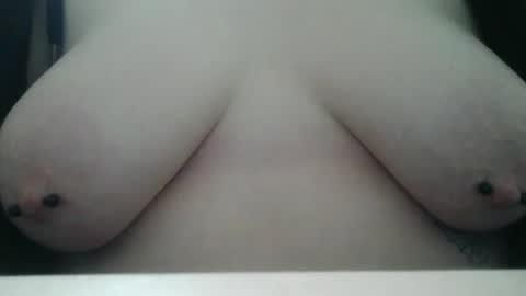 Snapshot of mazydaizy chatting on December 2, 2025, 4:18 am mazydaizy online show from December 2, 2025, 4:18 am