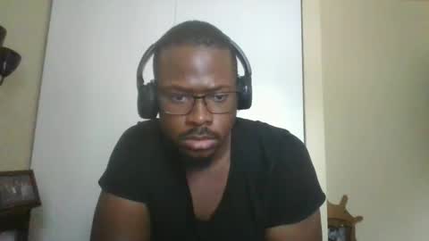 Mark online show from October 7, 2025, 3:53 pm