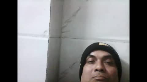 Snapshot of mcaraj2 chatting on January 7, 2025, 6:35 pm mcaraj2 online show from January 7, 2025, 6:35 pm