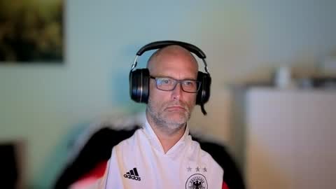 mcinside online show from June 19, 2026, 8:12 pm