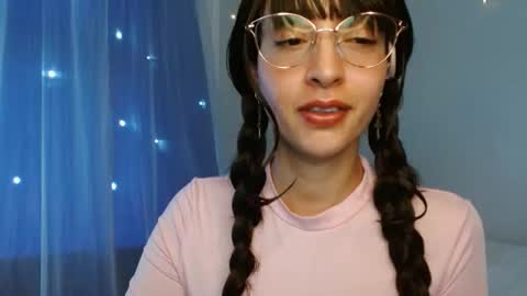 Mckayla online show from March 1, 2026, 3:47 pm