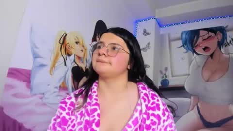 Snapshot of mckennahot303av chatting on October 25, 2025, 6:46 pm mackenna av online show from October 25, 2025, 6:46 pm