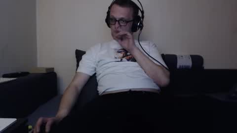 Mike online show from October 24, 2025, 7:21 pm