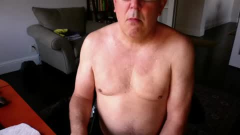 mdog9669 online show from July 5, 2026, 12:34 pm