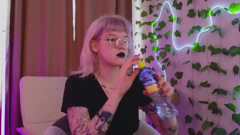 Roze online show from April 5, 2026, 8:00 am