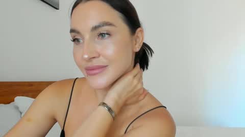 Snapshot of me_lina_ chatting on March 2, 2025, 8:16 am Alice online show from March 2, 2025, 8:16 am