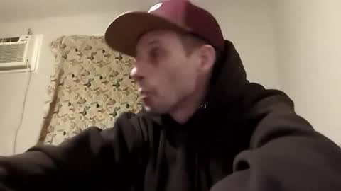 Snapshot of meanfinger chatting on February 27, 2026, 6:46 am Jizzy online show from February 27, 2026, 6:46 am