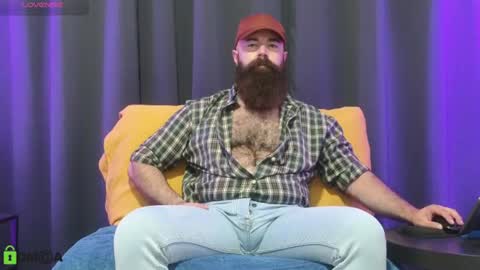 Snapshot of meaty_roll chatting on June 17, 2026, 11:16 pm Meaty Roll online show from June 17, 2026, 11:16 pm