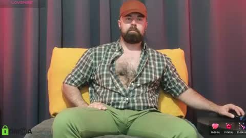 Snapshot of meaty_roll chatting on July 12, 2026, 1:07 am Meaty Roll online show from July 12, 2026, 1:07 am