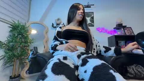   online show from July 23, 2026, 5:44 pm