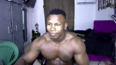 Snapshot of medellinblacx chatting on October 19, 2025, 12:55 am medellinblacx online show from October 19, 2025, 12:55 am