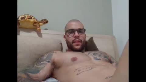 filippoae online show from April 27, 2026, 12:41 am