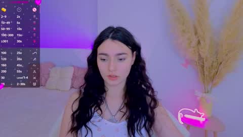 Snapshot of medina_andress chatting on March 17, 2026, 9:51 pm Dina online show from March 17, 2026, 9:51 pm