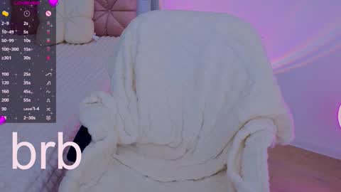 Snapshot of medina_andress chatting on March 18, 2026, 11:41 pm Dina online show from March 18, 2026, 11:41 pm