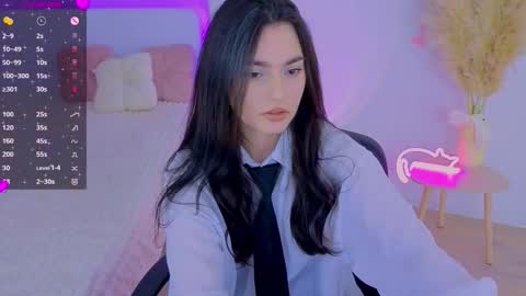 Snapshot of medina_andress chatting on March 21, 2026, 9:40 pm Dina online show from March 21, 2026, 9:40 pm