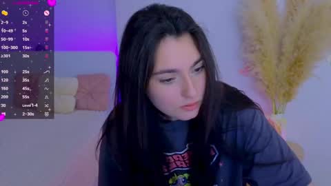 Snapshot of medina_andress chatting on April 8, 2026, 9:15 pm Dina online show from April 8, 2026, 9:15 pm