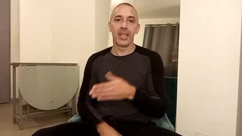 Snapshot of meditmtc chatting on December 3, 2024, 10:06 am Meditmtc online show from December 3, 2024, 10:06 am